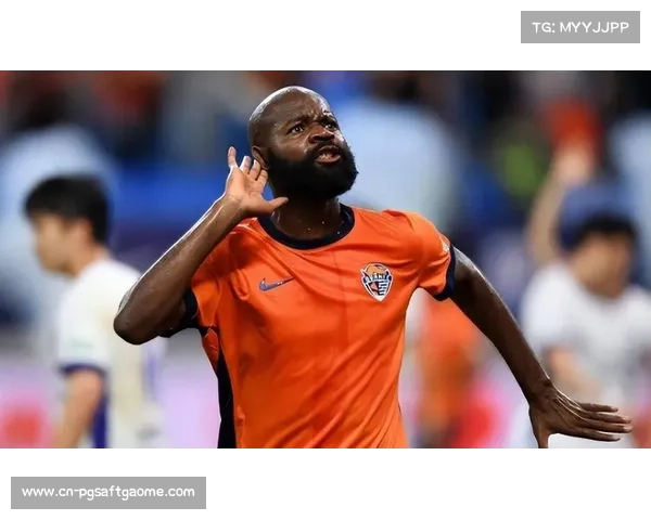 兰克尔泽赛前赴深会女友归队裤裆染血，职业性遭疑